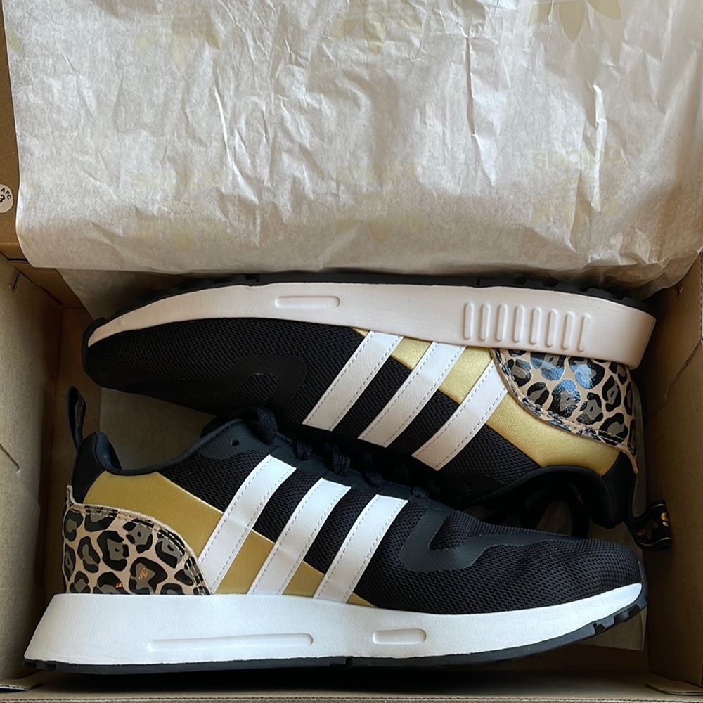 ADIDAS Multix, Women’s, Size 8